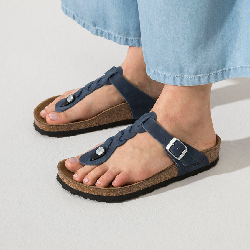 Birkenstock Gizeh Braided Oiled Leather in Navy