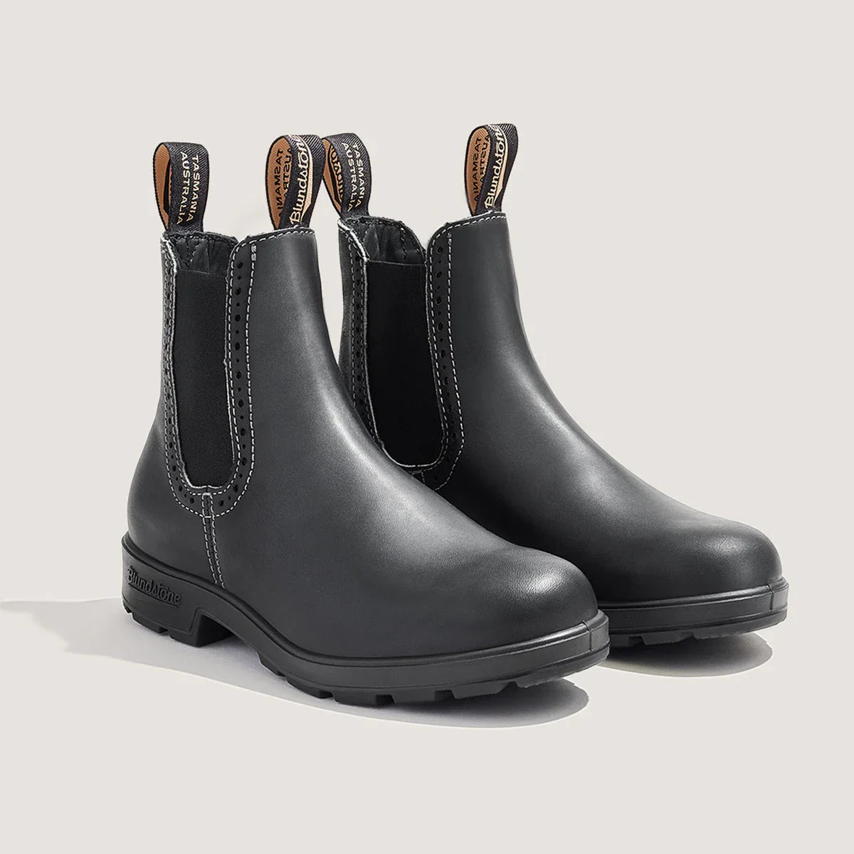 Blundstone Women's Originals High Top Boots 1448 in Voltan Black