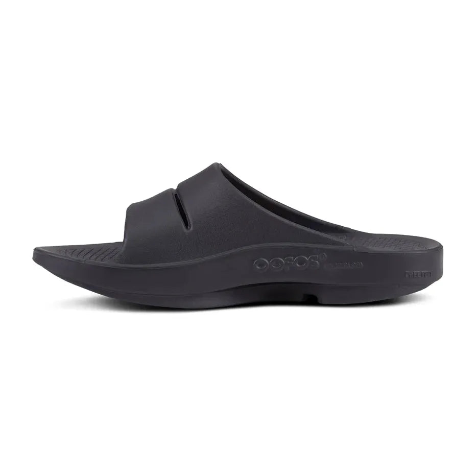 OOFOS Unisex Ooahh Sports Sandals in Black Matte