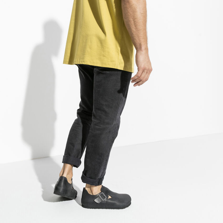 Birkenstock London Oiled Leather Classic Footbed in Black