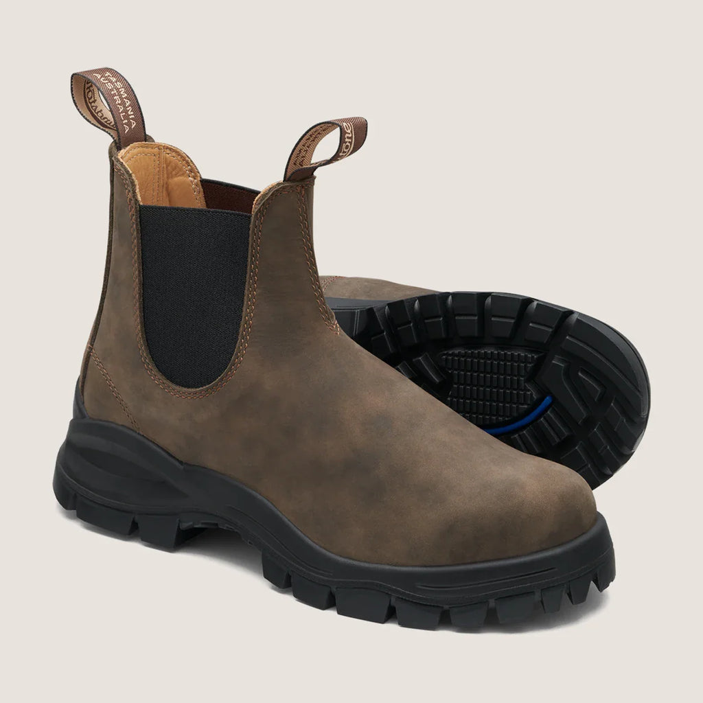 Blundstone Women's Lug 2239 Chelsea Boots in Rustic Brown