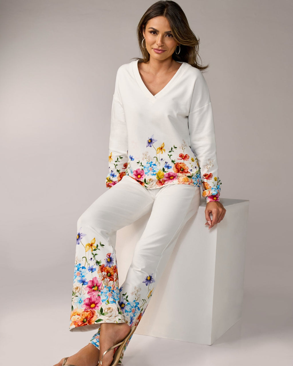 Floral Printed V Neck Lounge Set Floral Meadow