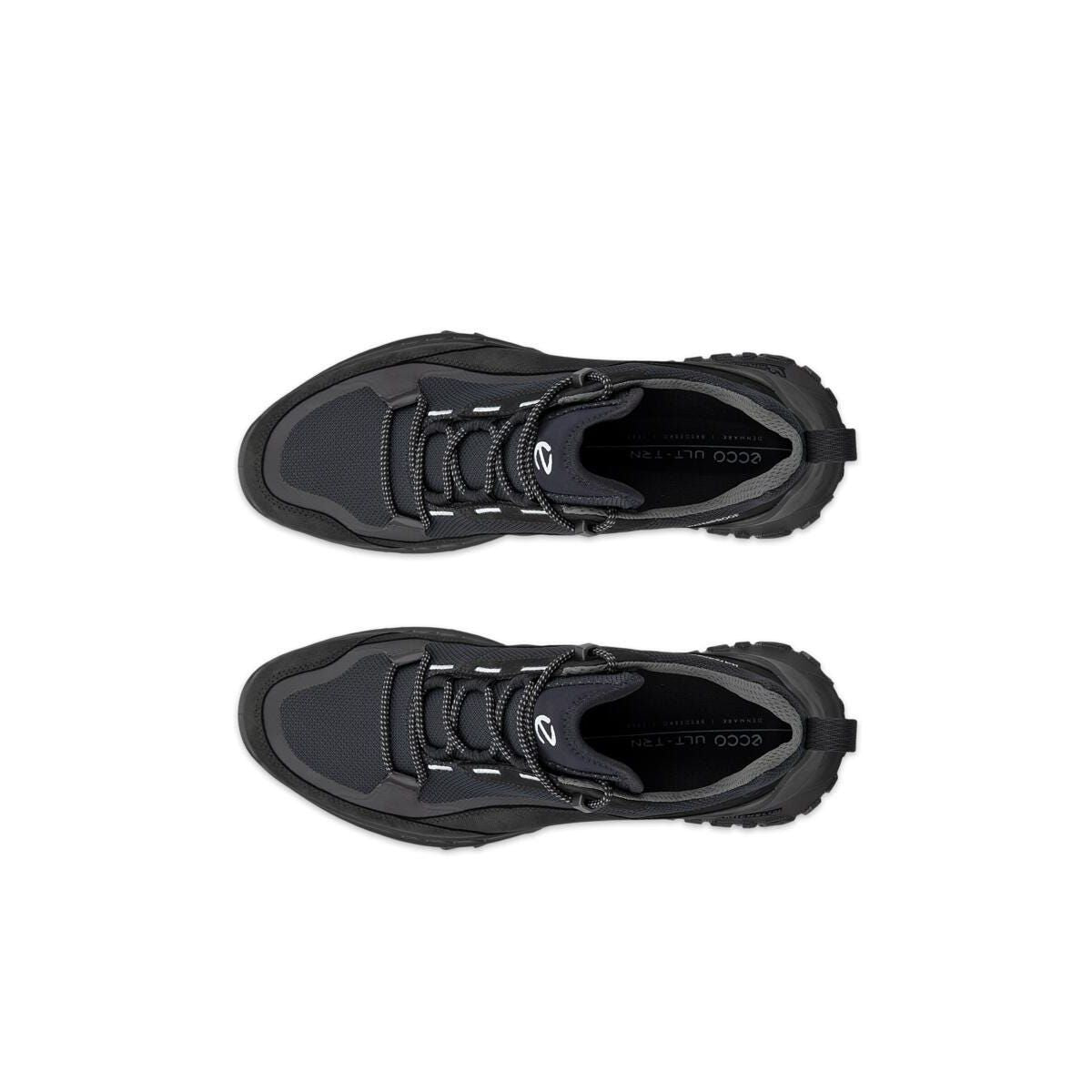 ECCO Men's Ult-Trn Nubuck Waterproof Hiking Shoe in Black