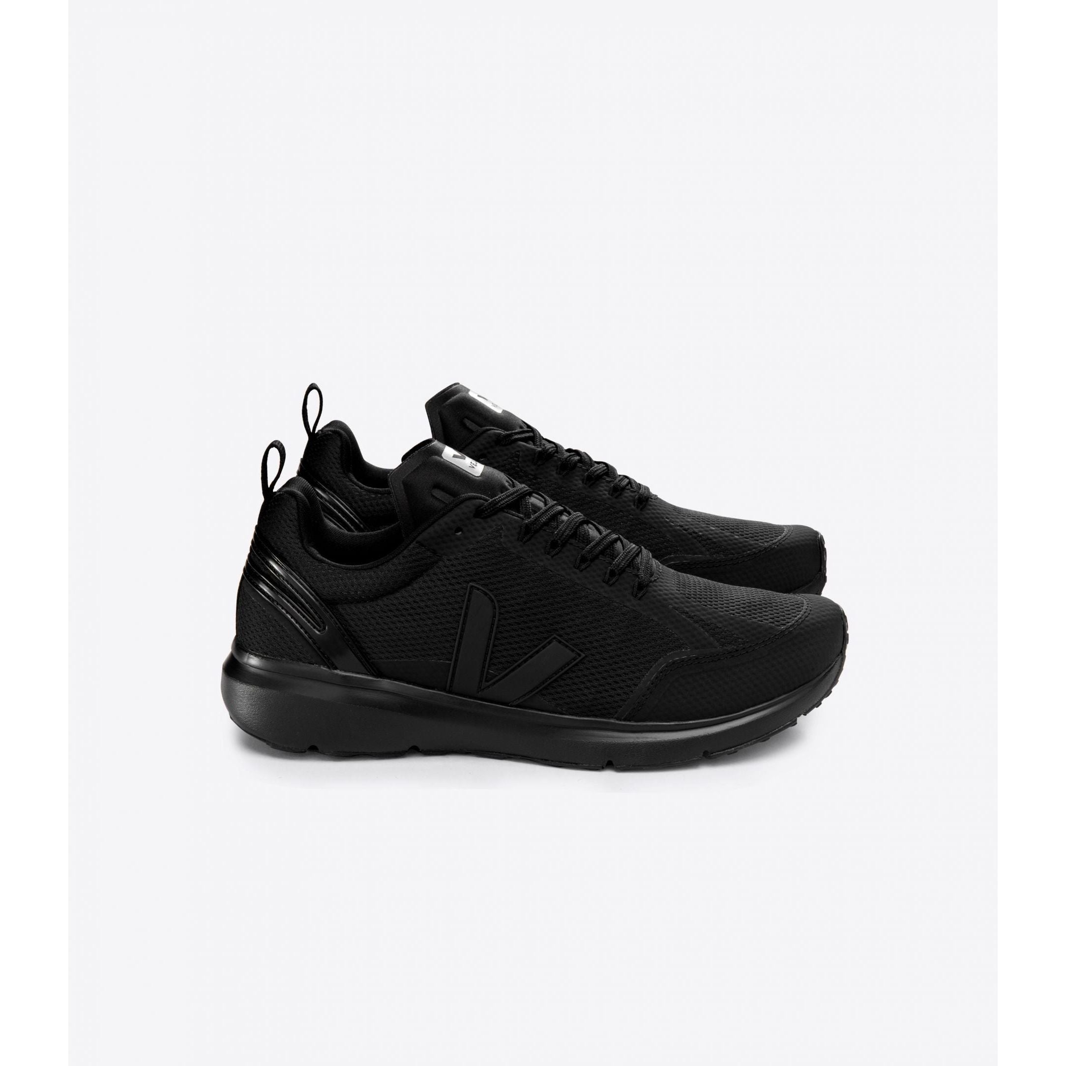 Veja Men's Condor 2 Alveomesh in Full Black