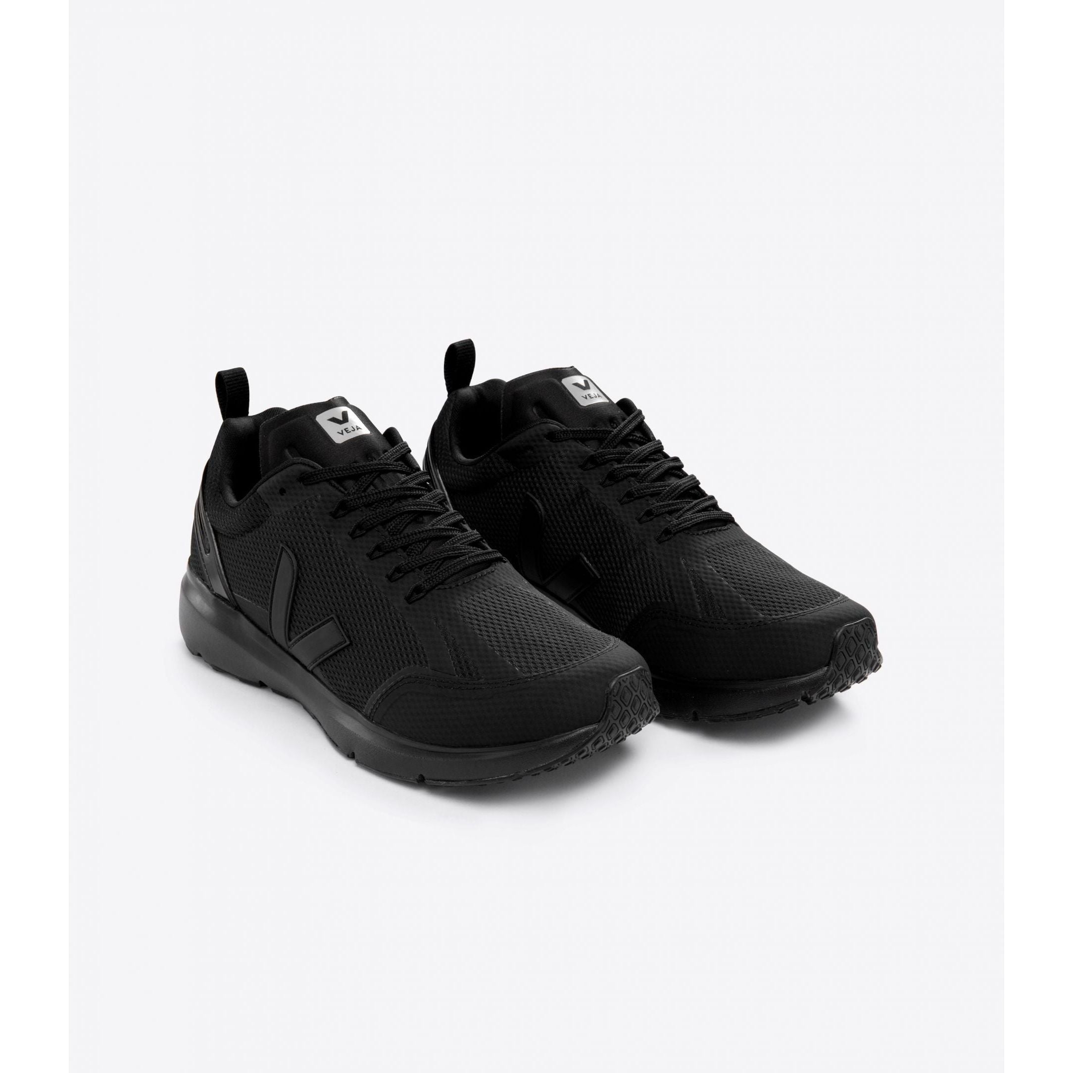 Veja Men's Condor 2 Alveomesh in Full Black