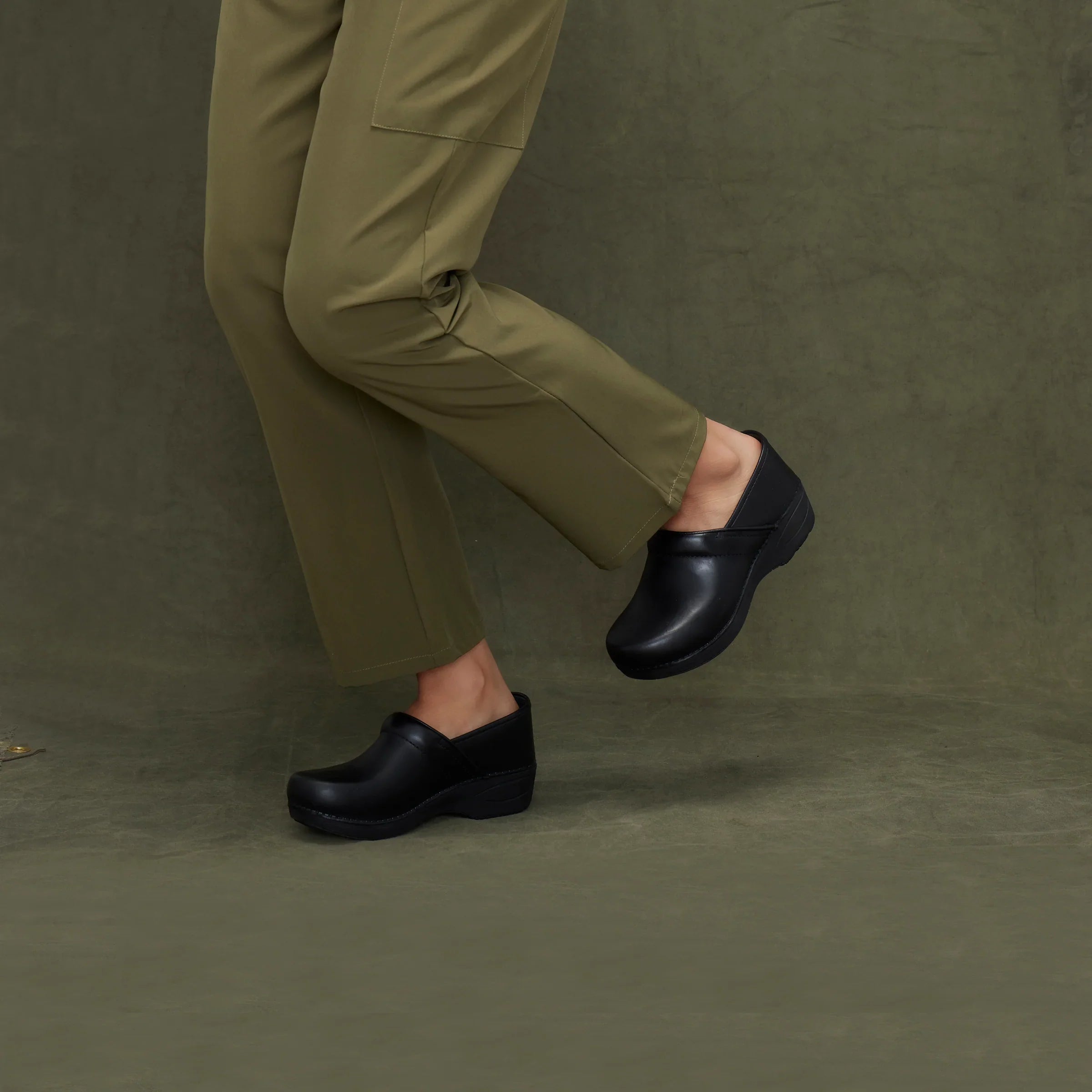 Dansko Women's XP 2.0 in Black Waterproof
