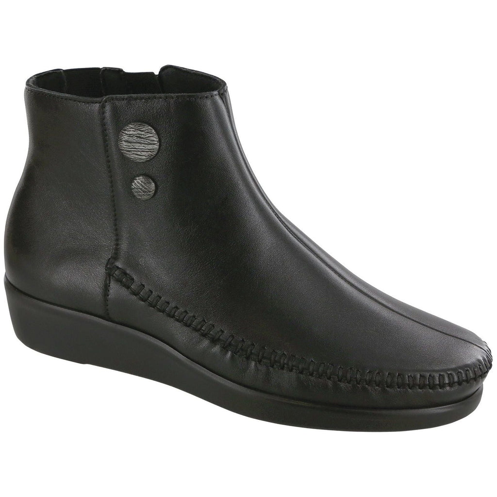 SAS Women's Jade Boot in Black