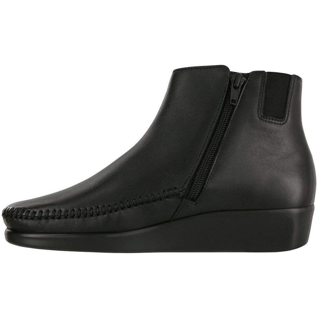 SAS Women's Jade Boot in Black