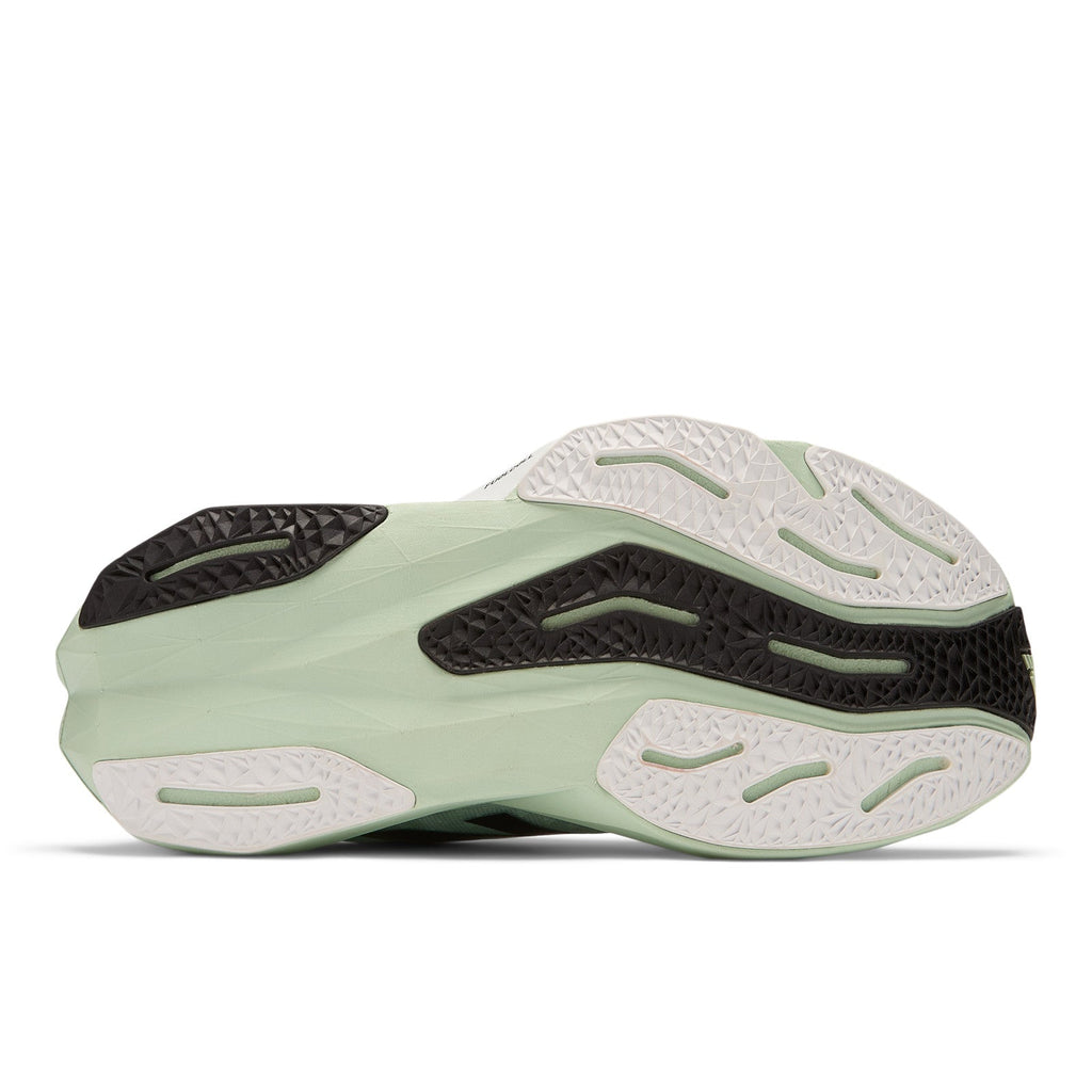New Balance Women's FuelCell Rebel v4