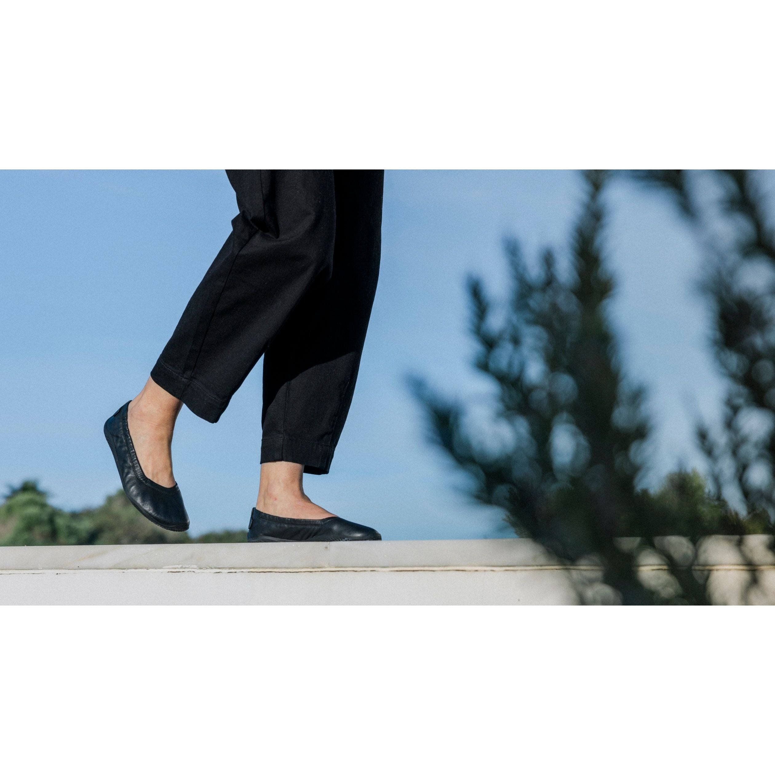 Vivobarefoot Womens Asana Yin Ballerina Leather